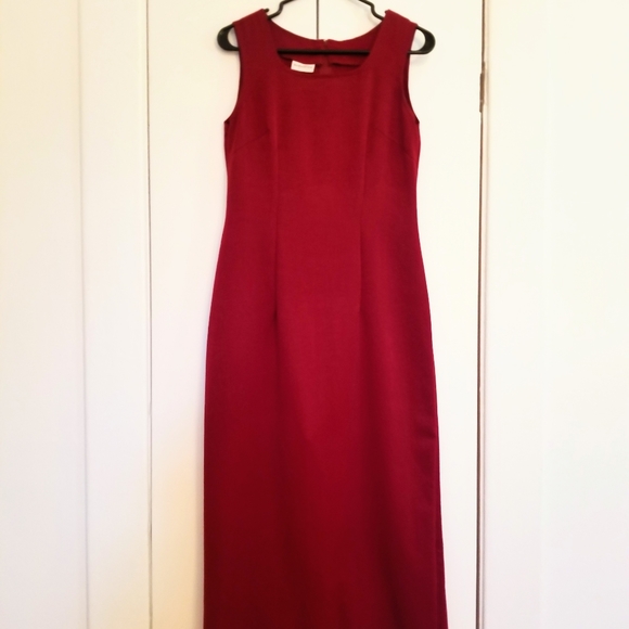 Wine Red Maxi Dress - Picture 4 of 4